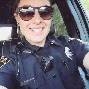 Meet your Posher, Macy